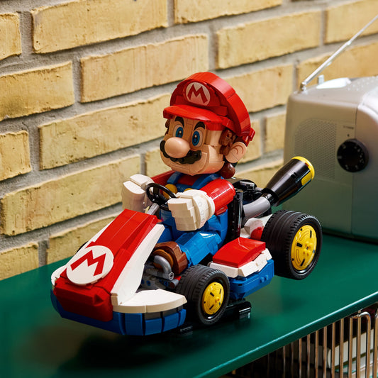 72037 Mario Kart - Mario and Standard Kart
